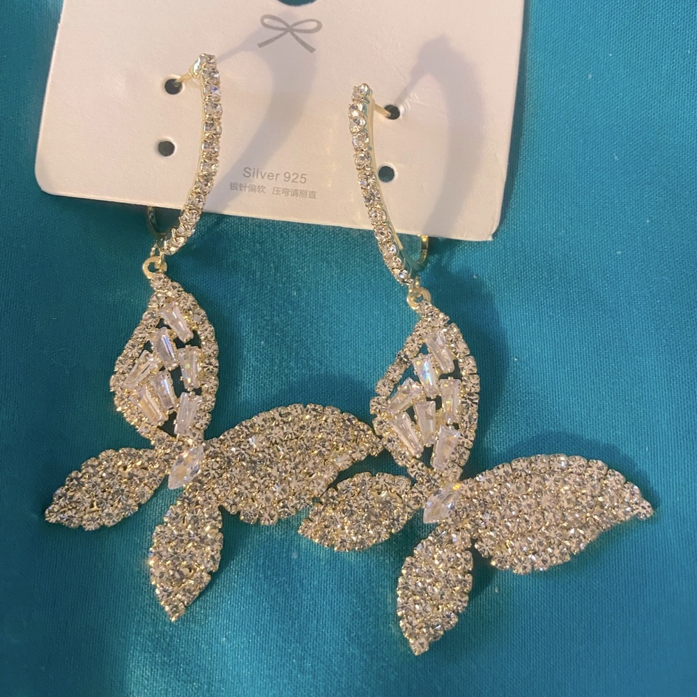 Cute butterfly gold tone white crystal earrings